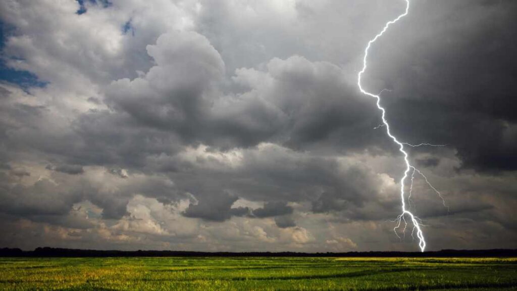 lightning striking ground alerting homeowner to start preparing for storm season