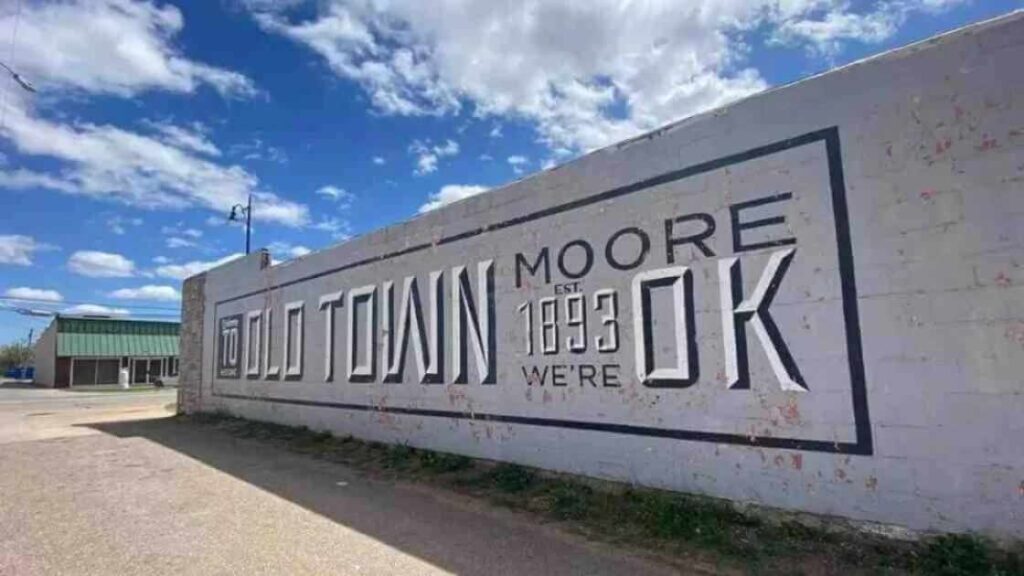 old town moore mural after project completed